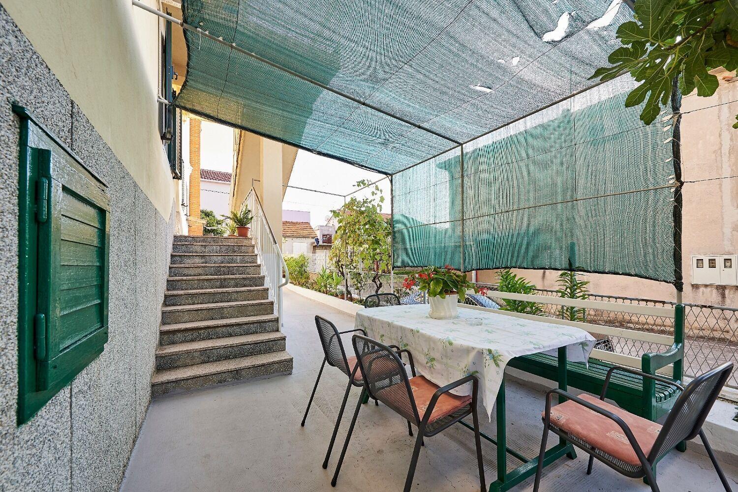 Apartment Ivanka Trogir Exterior foto